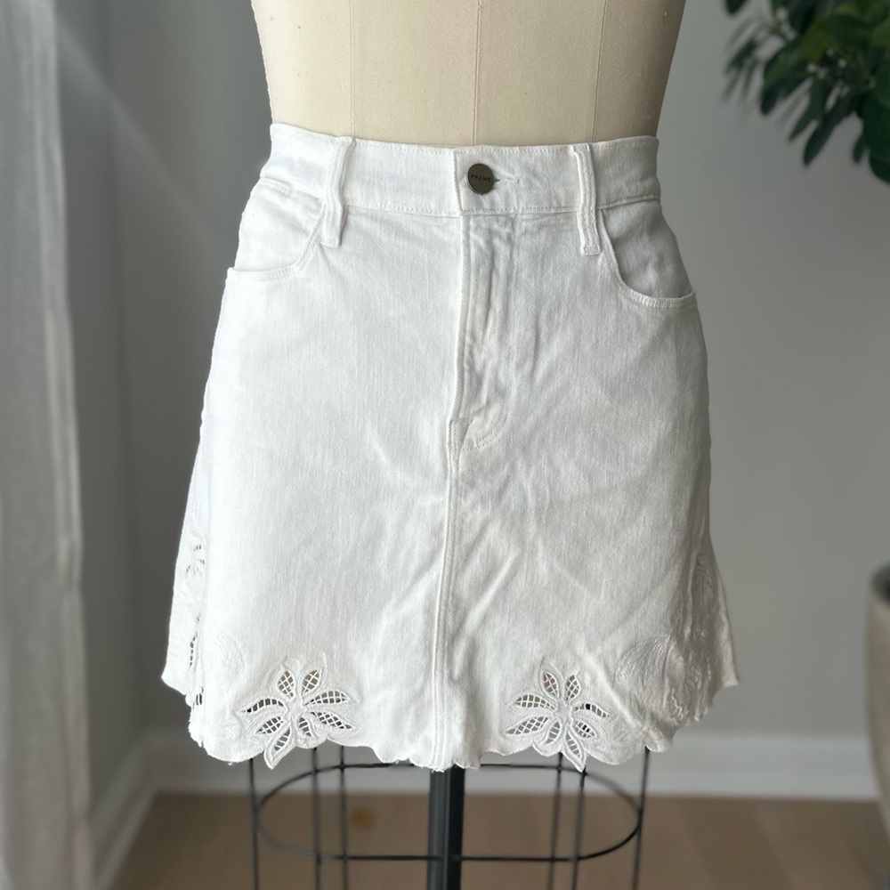Frame Denim Mini White Skirt w/ Embroidery
